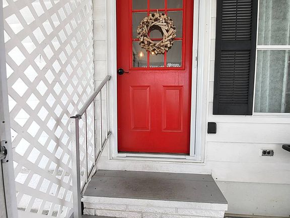 5th image of 5403 Yarmouth Ln
