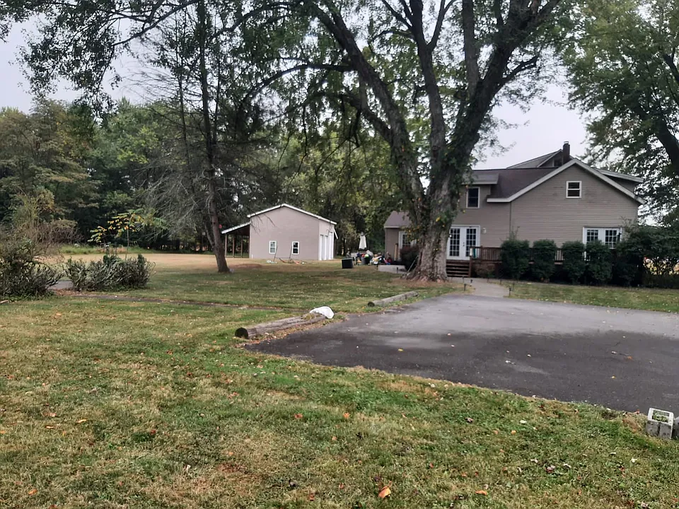 121 Schoonover Ln #121