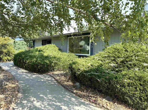 1324 Ponderosa Dr, Moscow, ID 83843