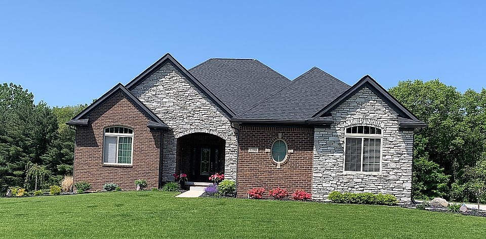 1st image of 1790 White Pine Way