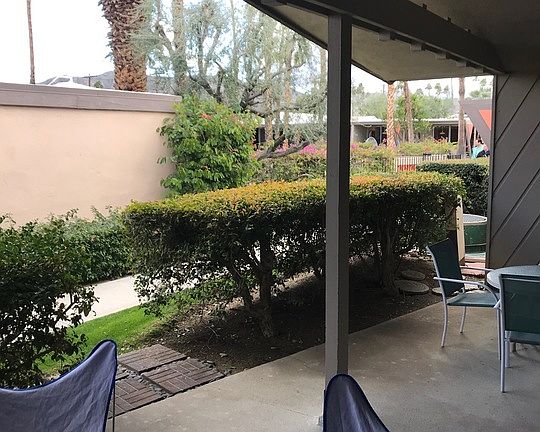 4th image of 207 E Twin Palms Dr