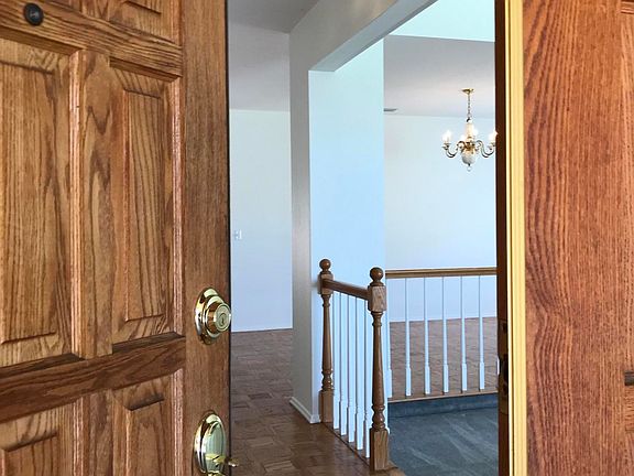 4th image of 3203 Montagne Way
