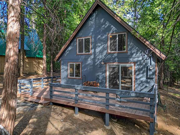 3rd image of 2483 Karock Rd