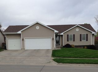 116 W Lombard Dr, Lincoln, NE 68521