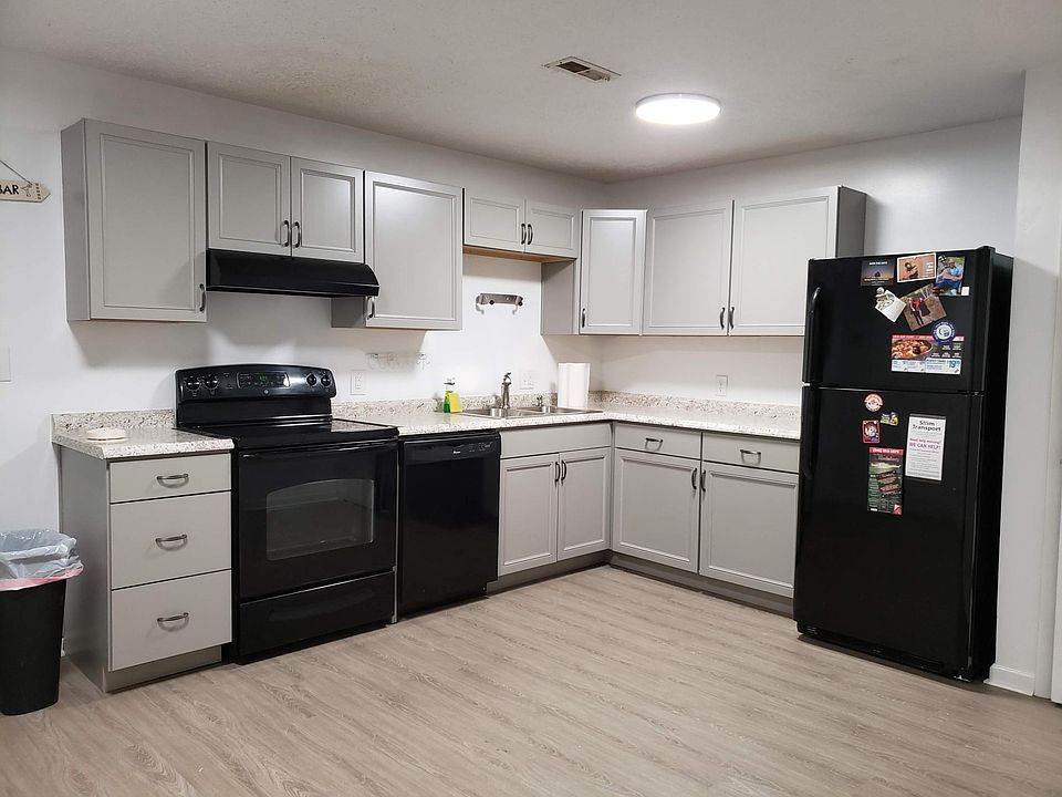 2nd image of 142 Clover Valley Cir