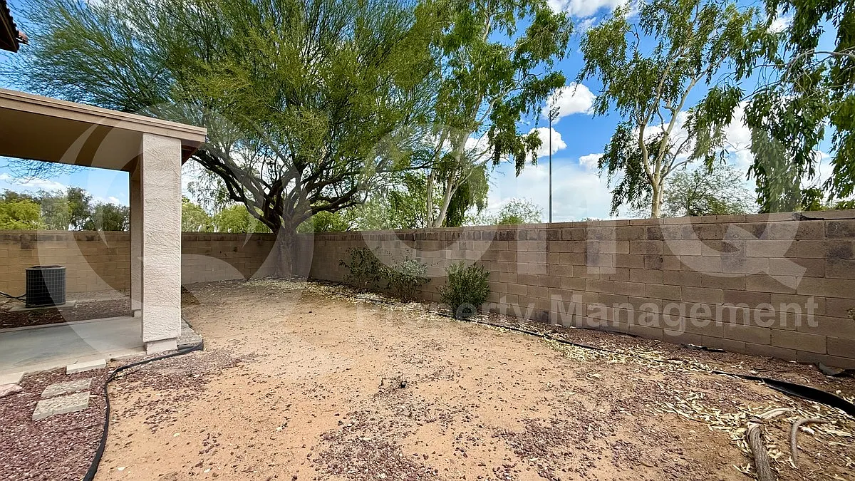 Building Photo - 16903 W Marconi Ave