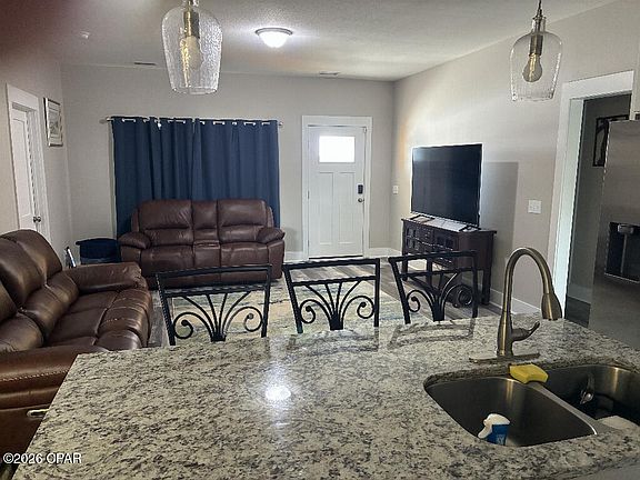 5th image of 623 Gulf Aire Dr