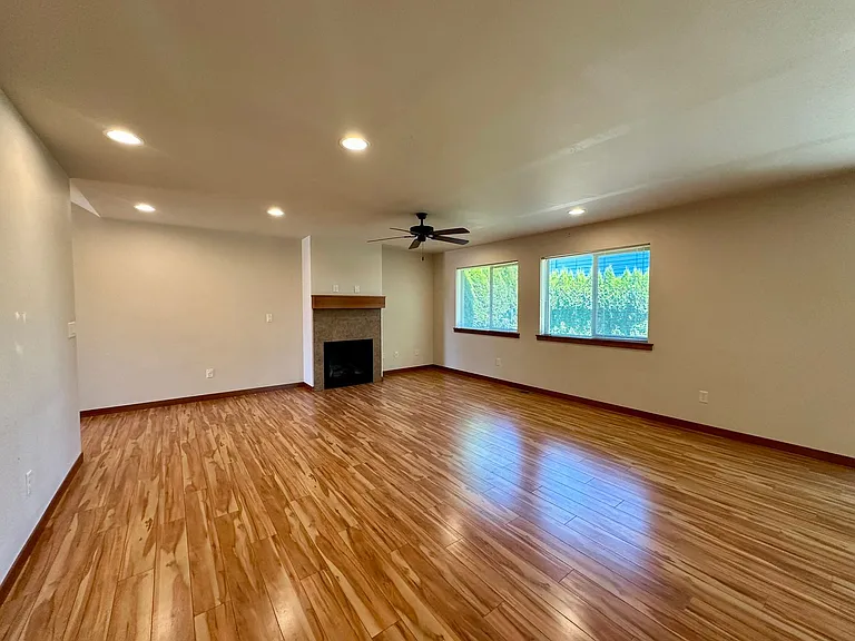 5835 Pioneer Ridge Pl — Photo 6