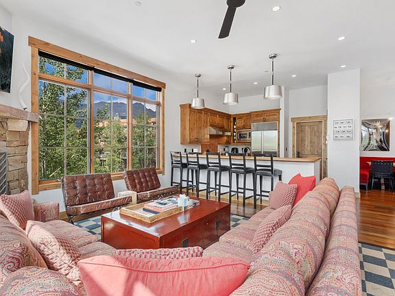 5th image of 110 Lost Creek Ln #6