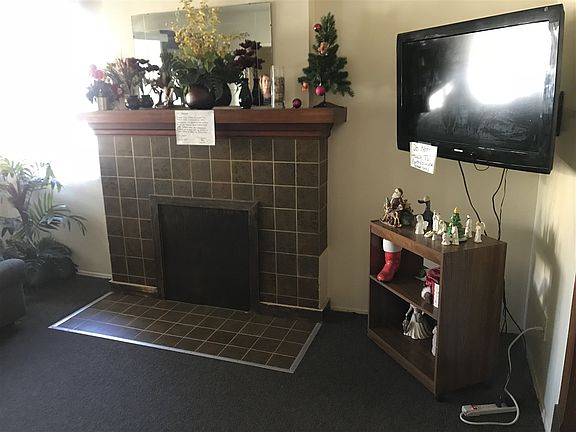 3rd image of 2445 Broadway