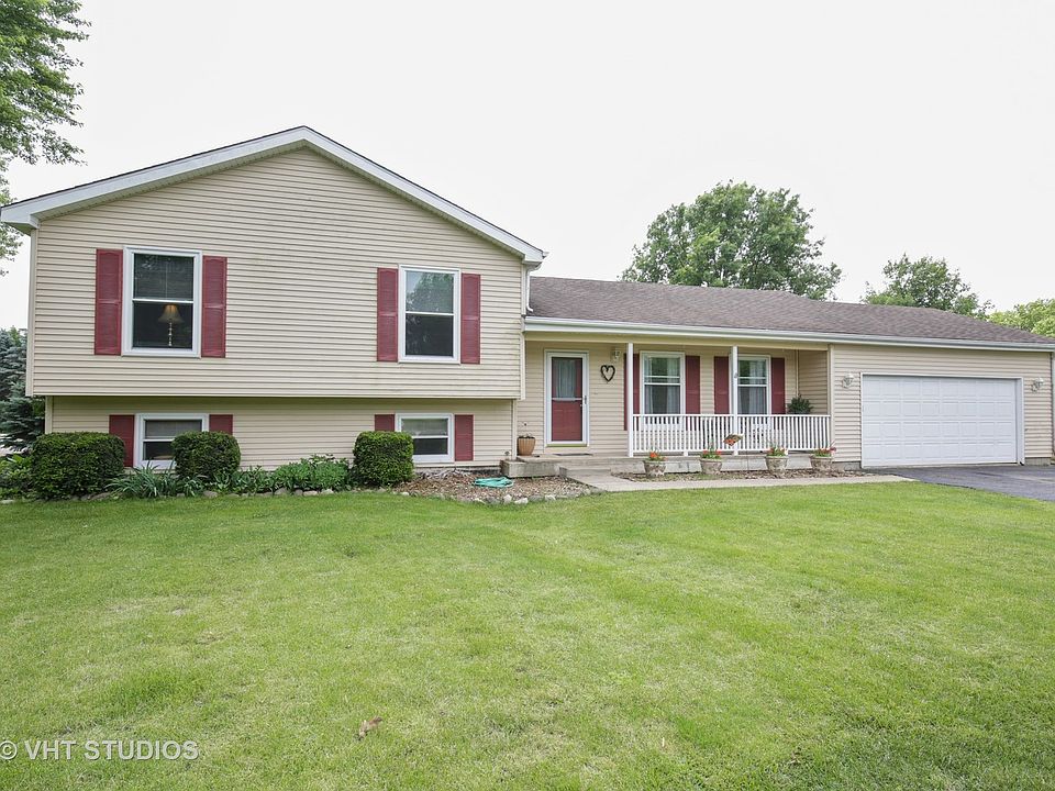 1st image of 5N185 Fox Wilds Ct