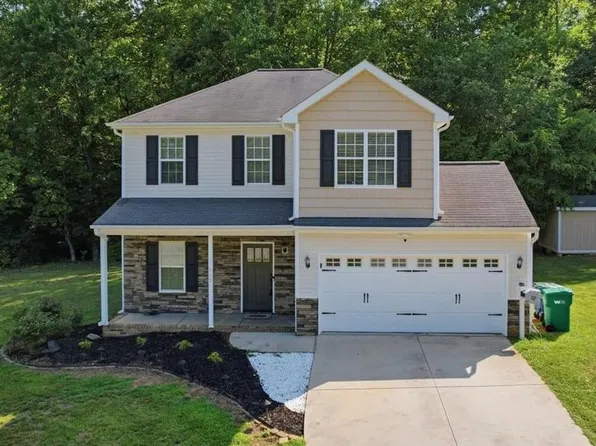 152 Tree Top Ln, Stokesdale, NC 27357