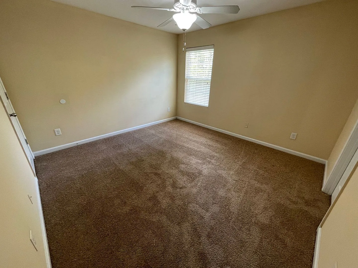 Pre-Leasing For August 7th 2027! — Photo 4