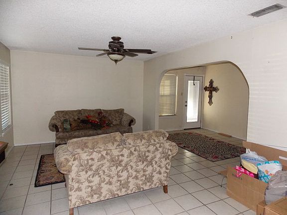 3rd image of 541 N Avenue B