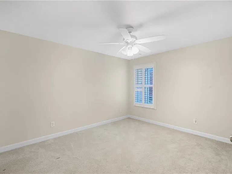 3405 Regent Pl SW — Photo 13
