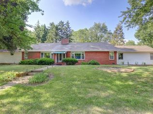 612 Ventura Rd, Champaign, IL 61820