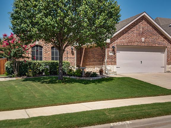 3rd image of 4212 Plumbago Dr