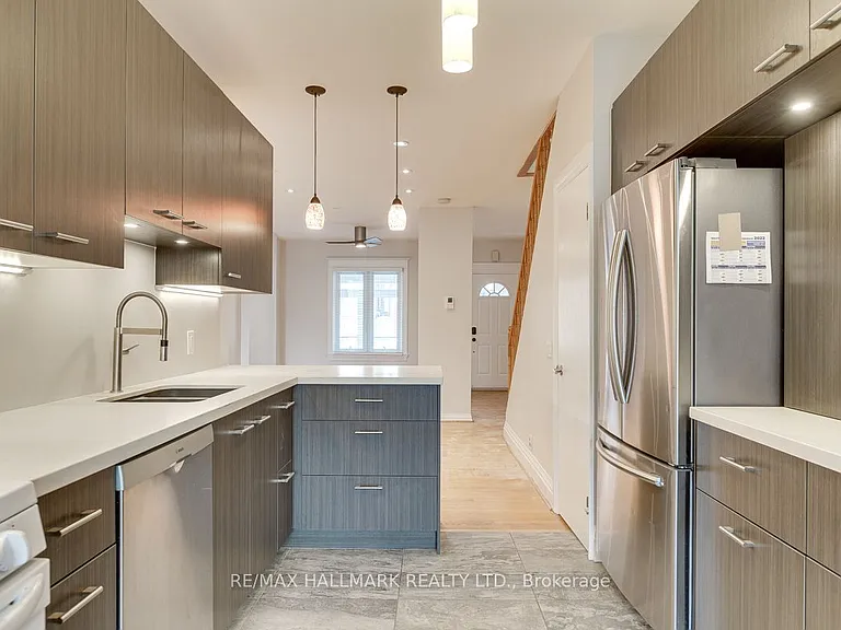 262 Highfield Rd — Photo 3