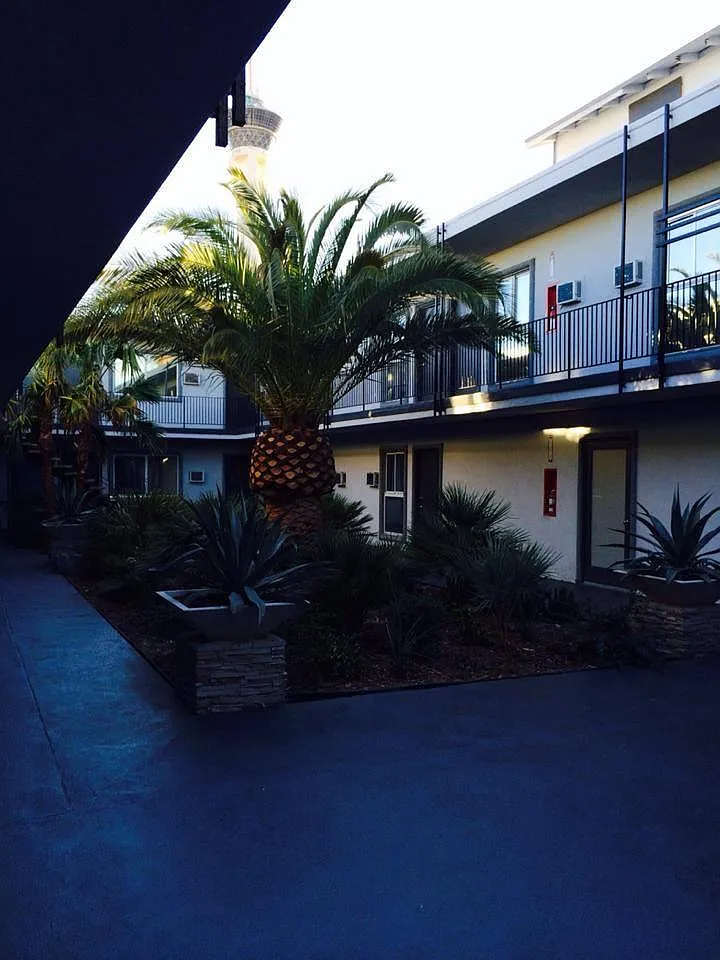 1520 S Casino Center Blvd — Photo 3