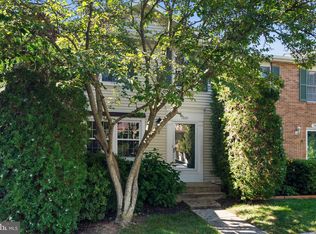 7894 Tyson Oaks Cir, Vienna, VA 22182