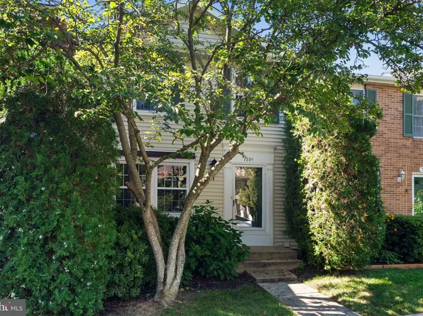 7894 Tyson Oaks Cir, Vienna, VA 22182