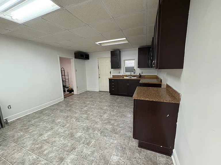 403 Ormsby Ave #1 — Photo 10