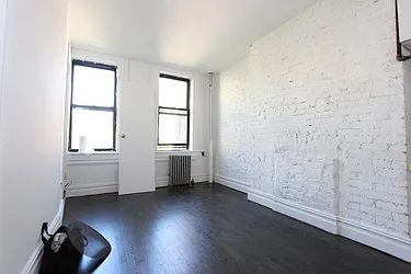 Rented by Dynamik Realty