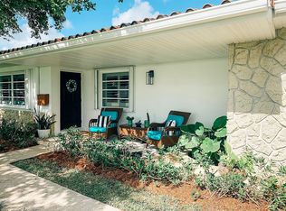 11622 SW 100th Ave, Miami, FL 33176