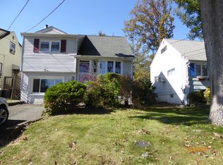 17 Wenonah Ave, Lake Hiawatha, NJ 07034