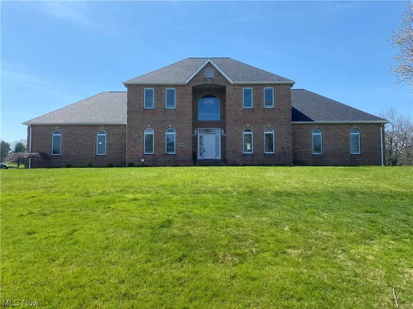 11696 William Penn Ave NE, Hartville, OH 44632