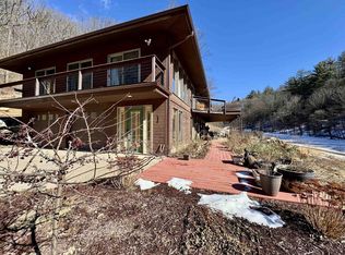 E7068 Hemlock Rd, North freedom, WI 53951