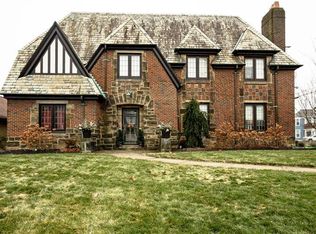 520 E Main St, Louisville, OH
