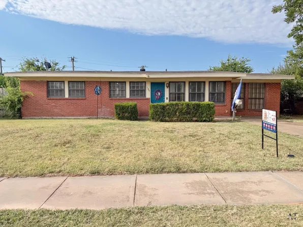1309 Oakhurst Dr, Wichita Falls, TX 76302