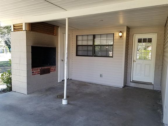 3rd image of 1011 Alexandria Dr