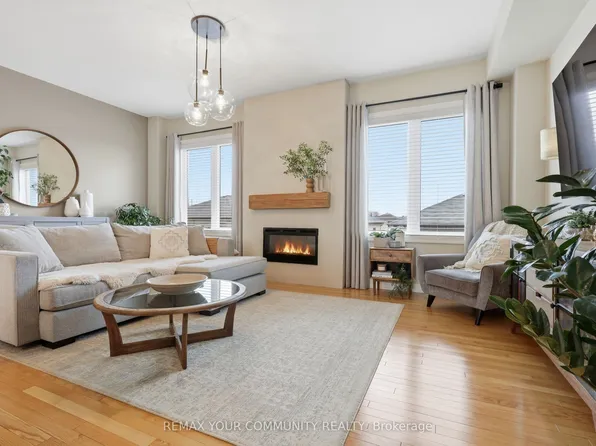 56 Allure St, Newmarket, ON L3X 0L2