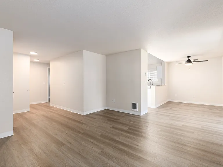 Westhampton Apartments — Photo 72