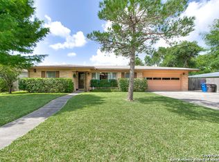 922 McNeel Rd, San Antonio, TX 78228