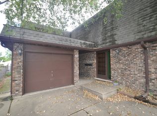 403 N Northwest Hwy, Park Ridge, IL 60068