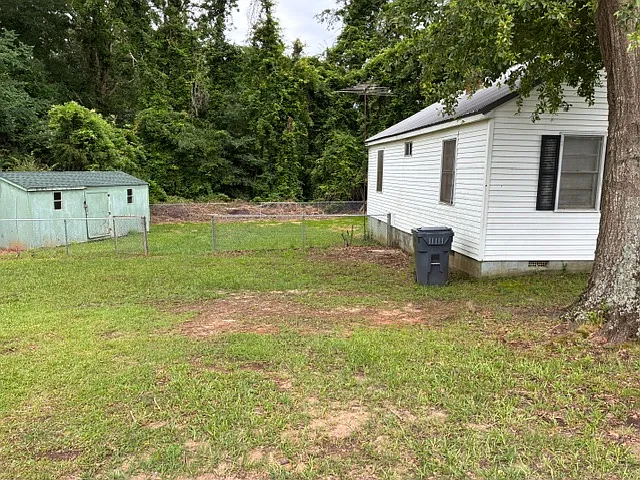 1019 Curry Rd — Photo 2