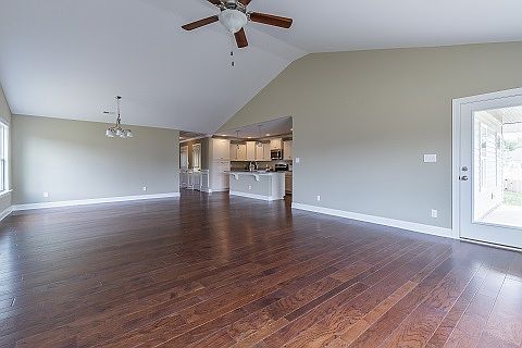 5th image of Whelen Dr #Wr5q17