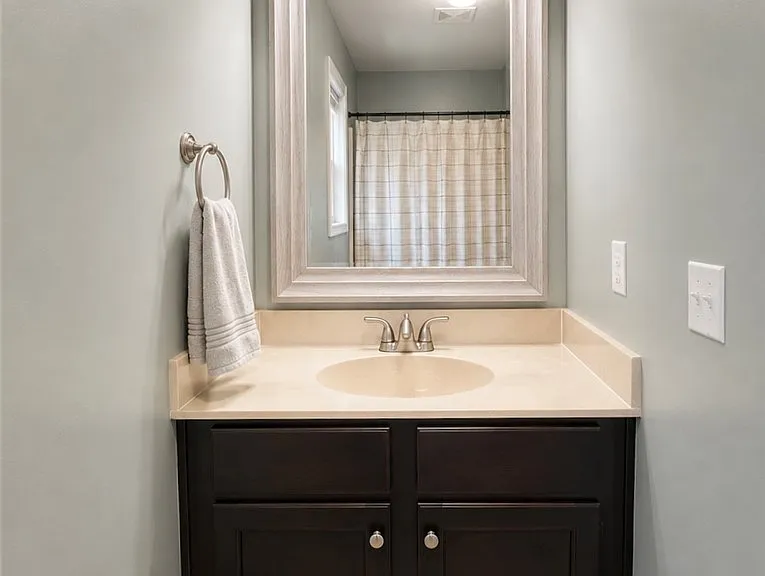 218 Himalayan Rd — Photo 17