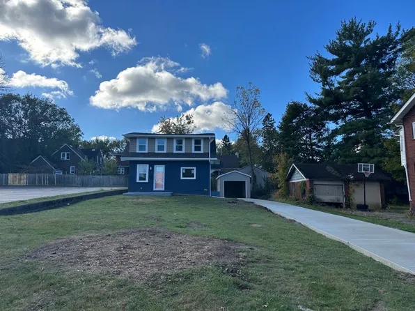 733 Lake Dr, Youngstown, OH 44511