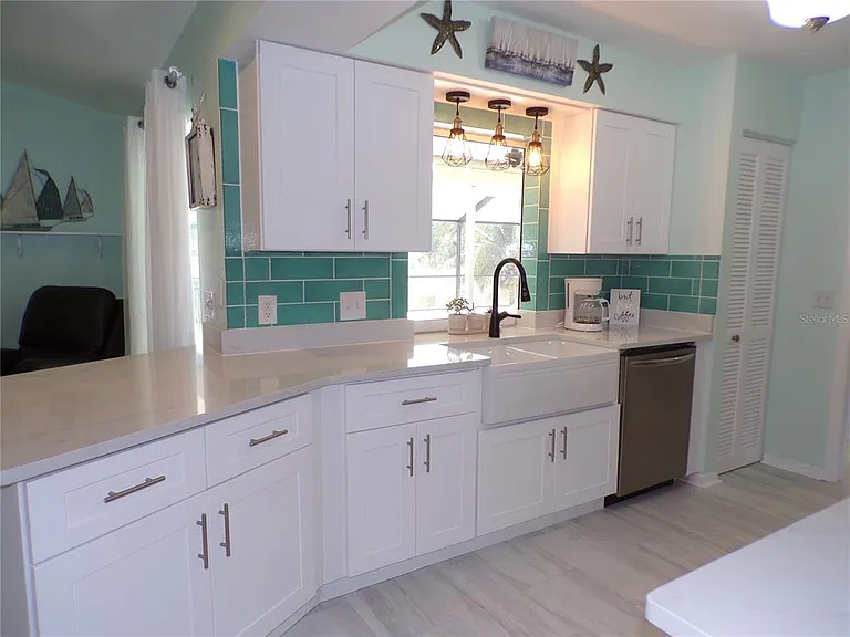 15624 Hennipen Cir — Photo 54