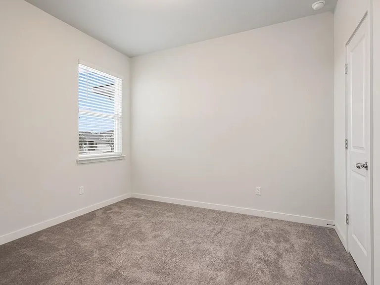 605 W South St #191 — Photo 15