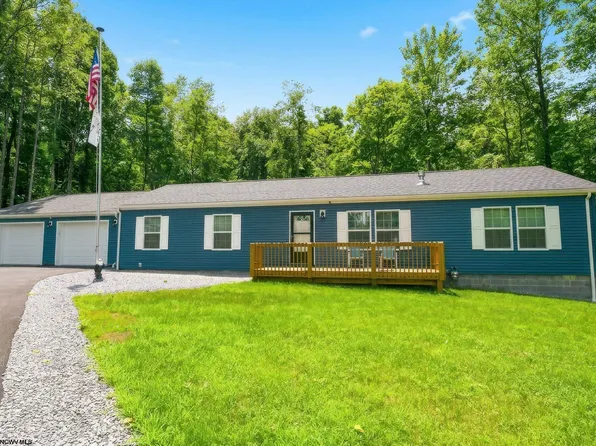 65 Holleran Hts, Kingwood, WV 26537