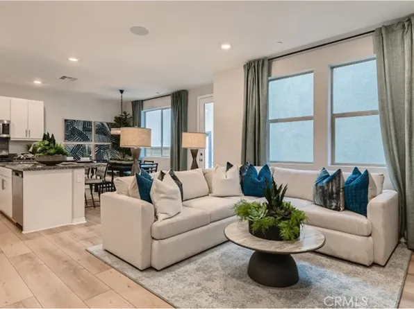 16669 Crocus Ln #2, Fontana, CA 92336