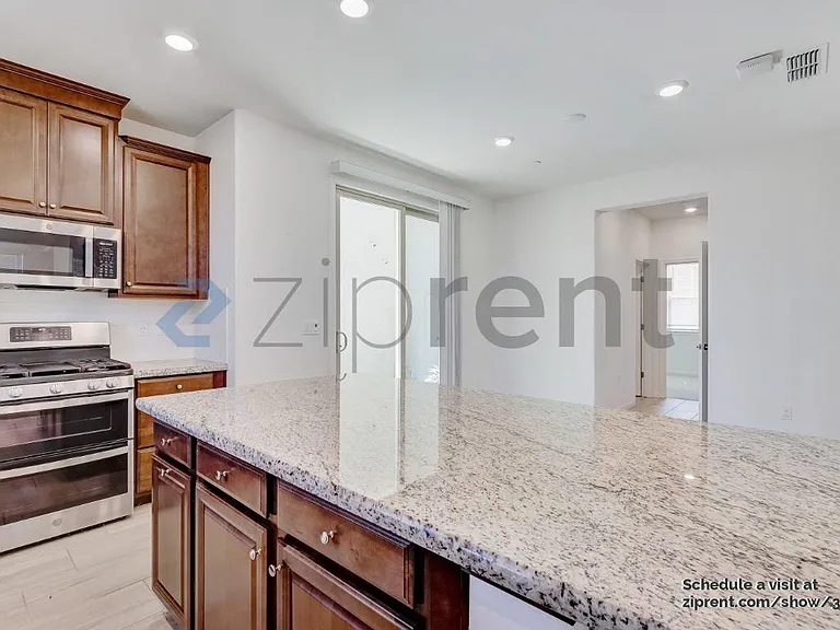 9315 Mystic Lake Aly — Photo 4