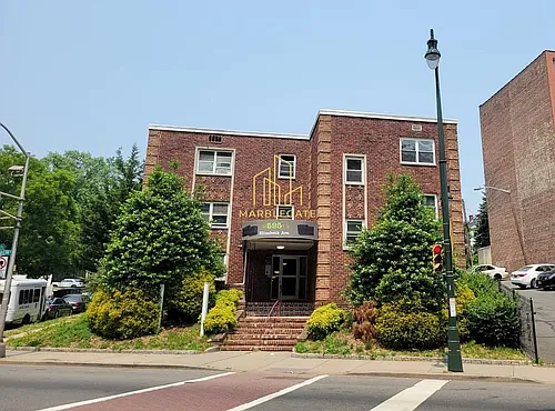 595-594 Elizabeth Ave Photo 1