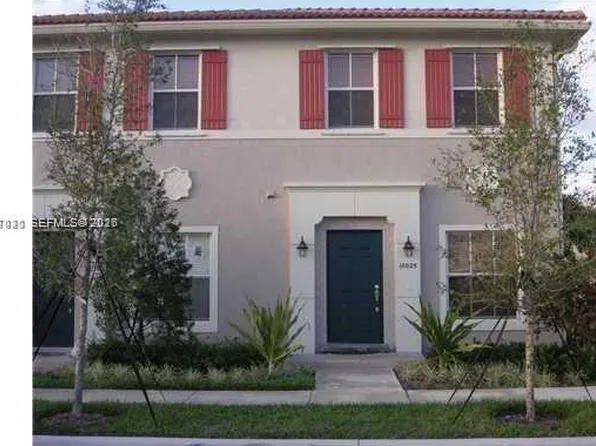 10025 SW 24th Ct, Hollywood, FL 33025