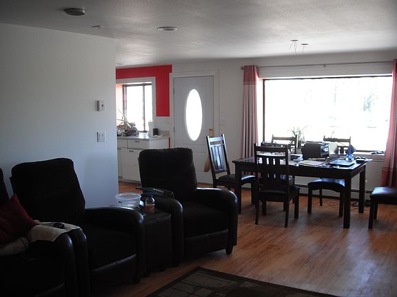 4th image of 3505 Airport Way